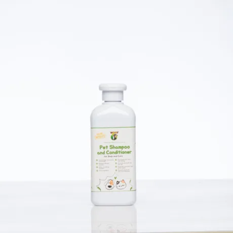 Shampoo with Conditioner (250ml)